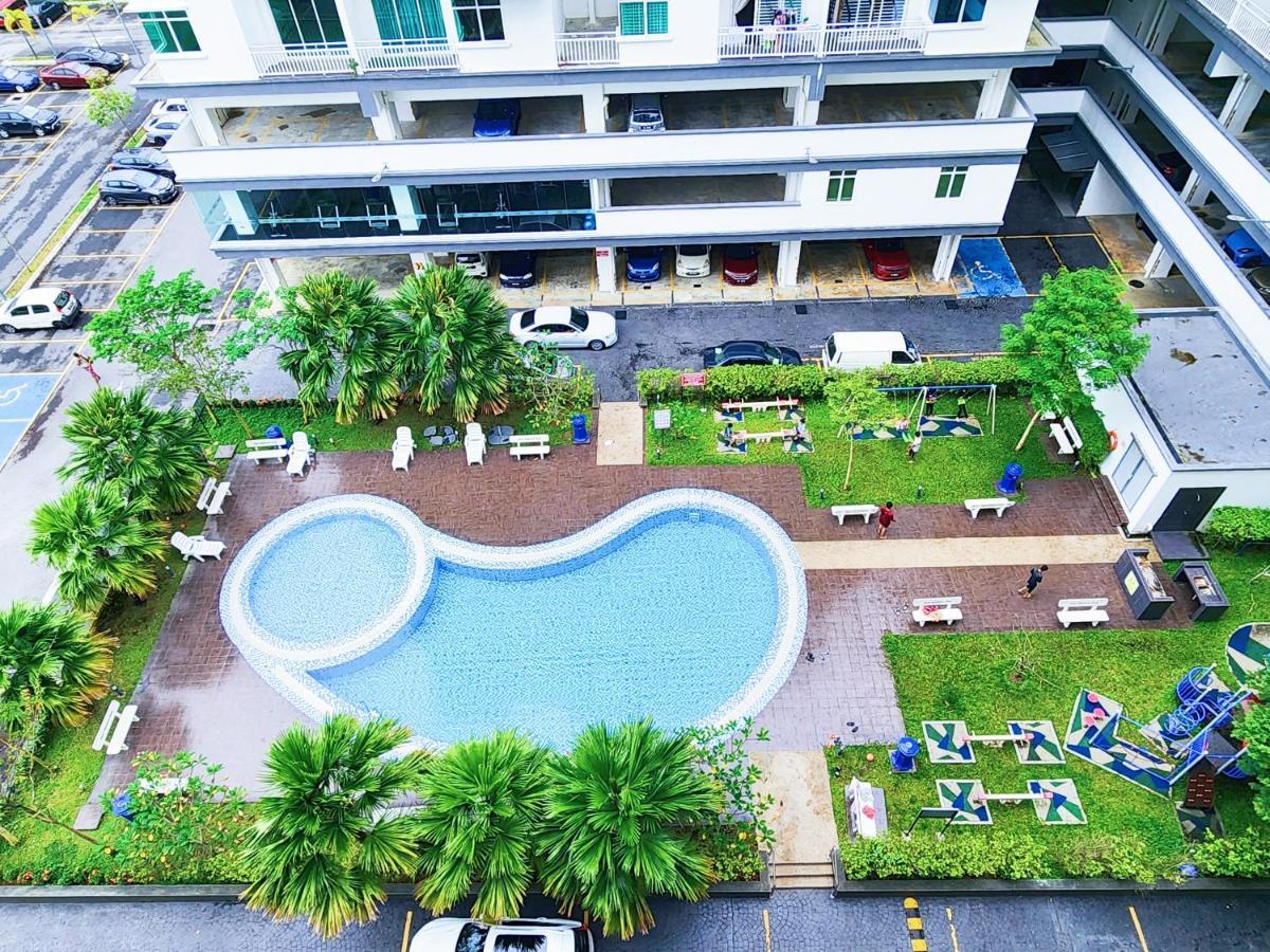 Klia Ehsan Residence Sepang Nilai Greenery 8 Pax Air-Con Exterior foto
